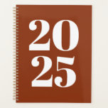 Moderne Typografie Terracotta, kundenspezifische J Planer<br><div class="desc">Minimalistische Terrakotta und weiß moderne Typografie angepasste einfache elegante Planner. Maßgeschneiderter,  weißer Serifentext,  Terracotta solider schlichter Hintergrund. Sie können es mit Ihrem Namen,  Initialen,  Monogramm,  Jahr,  etc. personalisiert,  oder einfach den Text löschen,  und die schwarze schlichte schwarze Farbe verlassen.</div>