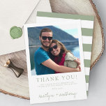 Moderne Typografie zeigt Grüne Minimalistische Hoc Dankeskarte<br><div class="desc">Wir bedanken uns bei Ihnen in stilvollem Ambiente mit diesem modernen und sehr trendigen Foto für Ihre Hochzeit. Das Design ist leicht zu personalisieren mit Ihrem eigenen Foto und Formulierung und Ihre Familie und Freunde werden begeistert sein,  wenn sie diese fantastischen Dankbarkeit erhalten. Matching-Elemente finden Sie in der Auflistung.</div>