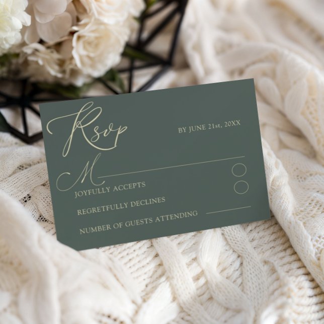 Moderne UAWG Wedding mit Green & Gold Typografie RSVP Karte (Von Creator hochgeladen)