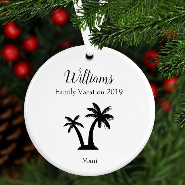 Moderne und elegante Familie Name Tropical Vacatio Ornament (Von Creator hochgeladen)