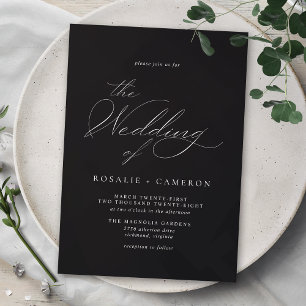 Moderne Vintage Klassik Script Moody Black Wedding Einladung