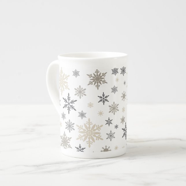 moderne Vintage Schneeflocken Prozellantasse (Vorderseite Links)