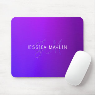 Moderne violette Farbverlauf-Name und Monogramm Mousepad