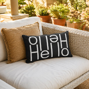 Moderne weiße Hello Welcome Wortkunst auf Schwarz Kissen Für Draußen