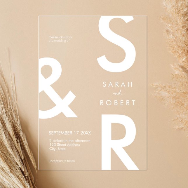 Moderne White Monogram Wedding Acryleinladungen (Von Creator hochgeladen)