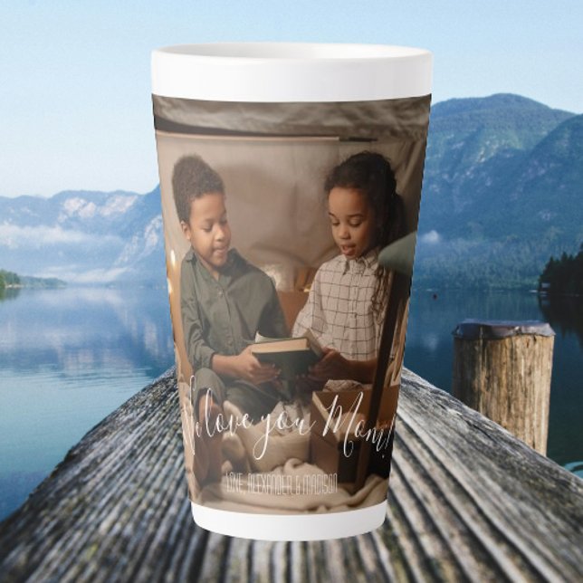 Moderne wir Liebe Sie Mama Foto Latte Tasse (Modern We Love You Mom Photo Personalized Latte Mug)