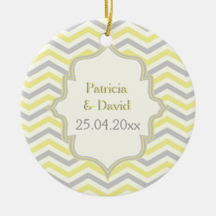 Moderne Zickzack, gelbe, graue und elfenbeinfarben Keramik Ornament