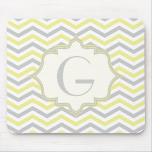 Moderne Zickzack, gelbe, graue und elfenbeinfarben Mousepad