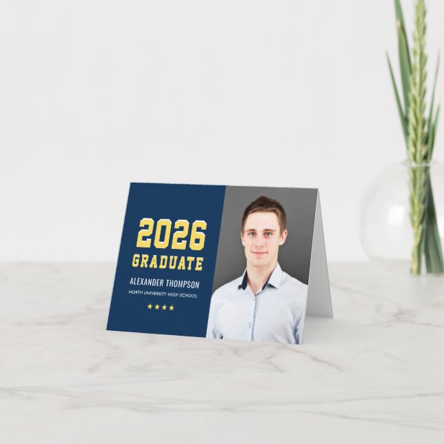 Moderner Abschluss 2023 Graduate Navy Yellow Custo Dankeskarte (Vorderseite)