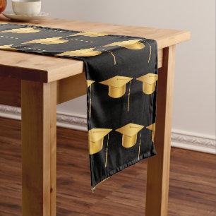 Moderner Abschluss Gold Cap Tassel Black Kurzer Tischläufer