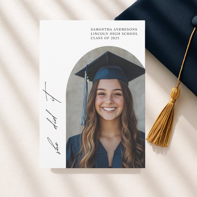 Moderner Arch Foto Abschluss | Klasse 2025 Einladung (Von Creator hochgeladen)