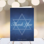 Moderner Bar Mitzvah Blue Star von David Customiza Dankeskarte<br><div class="desc">Schöne dunkelblaue Farbtöne schaffen eine Textur wie Wasser auf diesen personalisierten formellen Bat oder Bar Mitzvah Party danke Ihnen Karten. Elegante weiße minimalistische Schrift auf einer anpassbaren Karte mit dem Namen Ihrer Tochter oder Ihres Sohnes mit dem subtilen Star of David zu feiern, das Kommen Ihres jüdischen Sohnes zu erleben....</div>