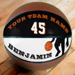 Moderner Basketball mit Teamname<br><div class="desc">Moderner und benutzerdefinierter Basketball mit Teamname Nummer. Das Design hat eine schwarze Silhouette eines Basketballspielers mit einem Basketball. Der Text ist in modernen Schriftart - personalisieren Sie ihn mit Ihrem Teamnamen, Ihrer Nummer und Ihrem Namen. Um die Kugel anzupassen klicken Sie auf die Schaltfläche Anpassen und verwenden Sie einfach das...</div>