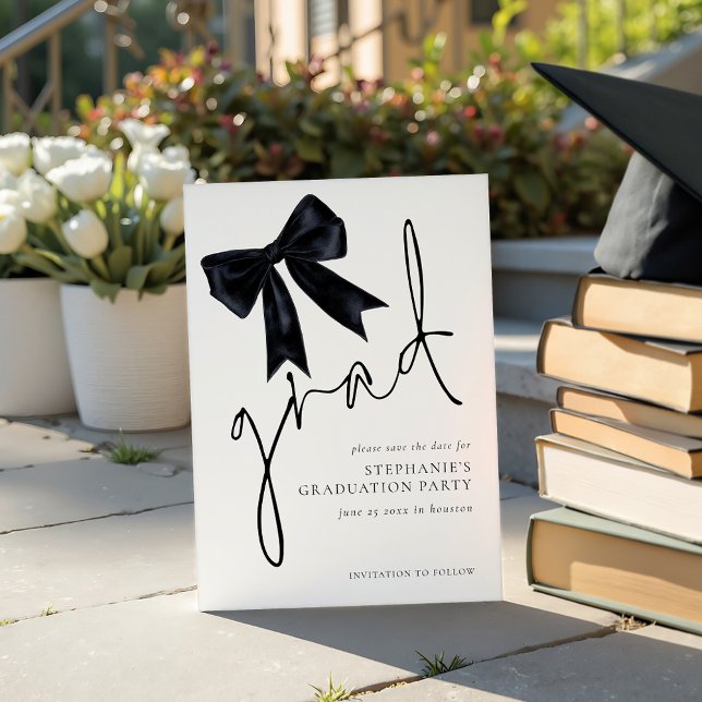 Moderner Black Bow Script Grad Abschluss Save The Date (Von Creator hochgeladen)