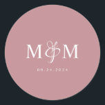 Moderner Dusty Rose Monogram Wedding Umschlag Aufk Runder Aufkleber<br><div class="desc">Einprägen Sie Ihre persönliche Touch auf Ihrer Hochzeitkorrespondenz mit unseren Mongram Umschlag Aufklebern der modernen Dusty Rose. Diese eleganten,  stilvollen Siegel verbinden die zeitlose Eleganz eines Monogramms mit der zeitgenössischen Schönheit staubiger Rose und machen sie zur perfekten Touch für Ihre Hochzeitsfeiern und Dankeschön-Noten.</div>