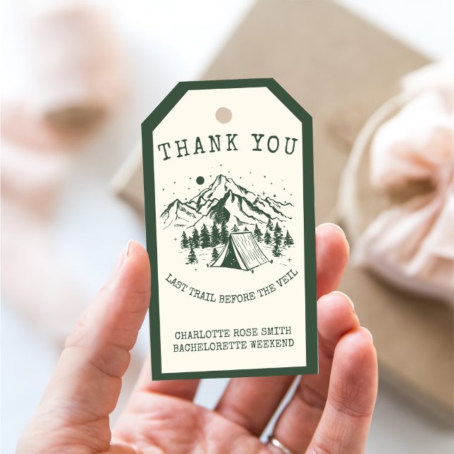 Moderner einfacher Camping Weekend Junggeselinnen- Geschenkanhänger (Von Creator hochgeladen)