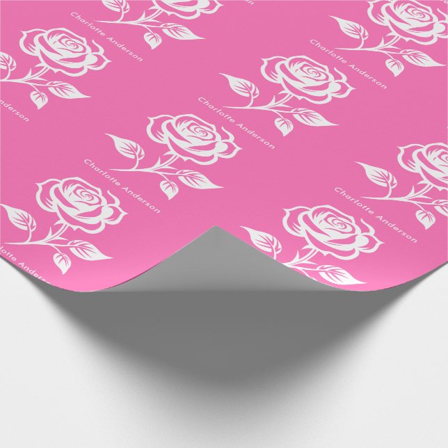 Moderner eleganter Individuelle Name in warmen Ros Geschenkpapier (Ecke)