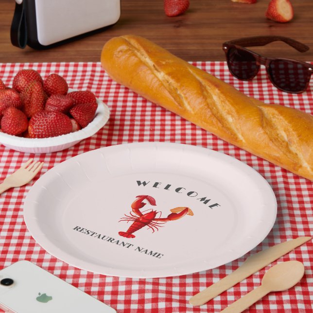 Moderner Empfang von Meeresfrüchten Hummer Sushi i Pappteller (Picknick)