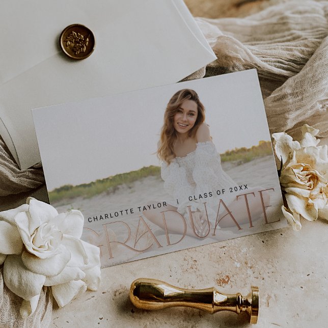 Moderner Fete Foil Horizontaler Foto Abschluss Folieneinladung (Von Creator hochgeladen)