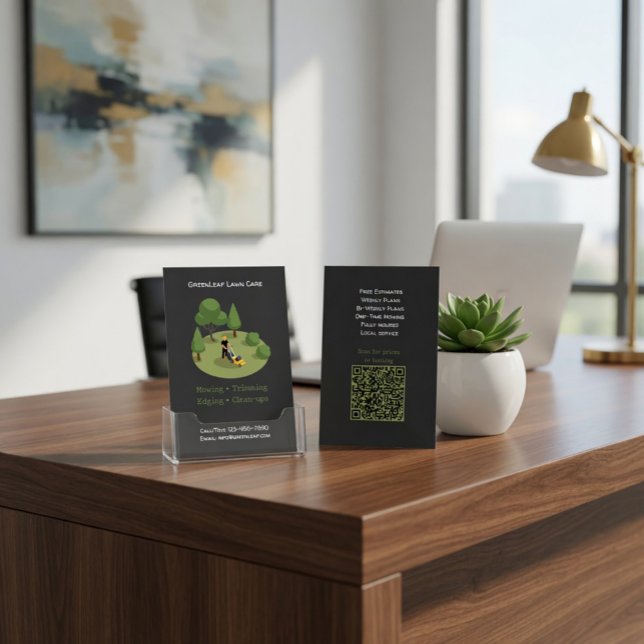 Moderner Flyer für Rasenmähservice mit QR-Code (Von Creator hochgeladen)