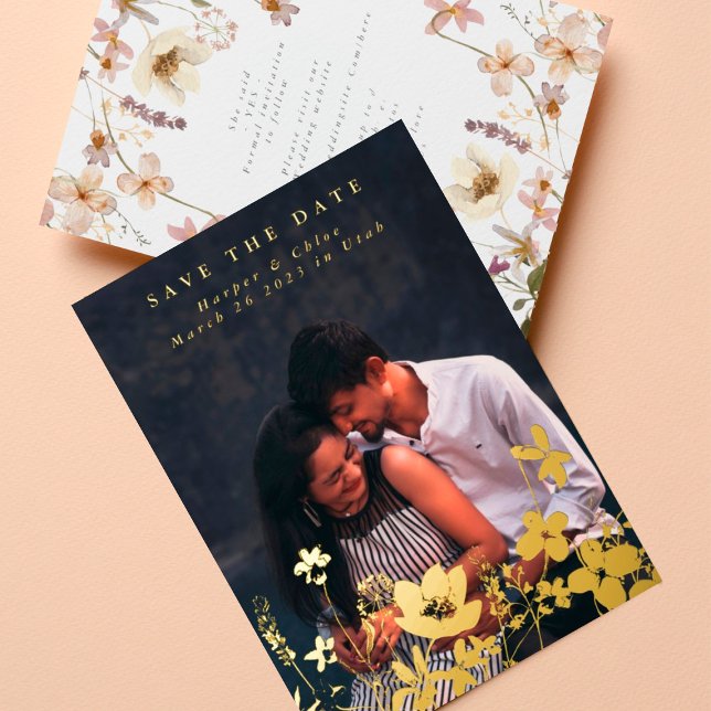 Moderner Frühling Elegante Wildblume Boho Foto Ger Folieneinladung (Von Creator hochgeladen)