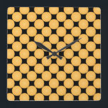 Moderner Gelber Polka Dot Quadratische Wanduhr<br><div class="desc">.</div>