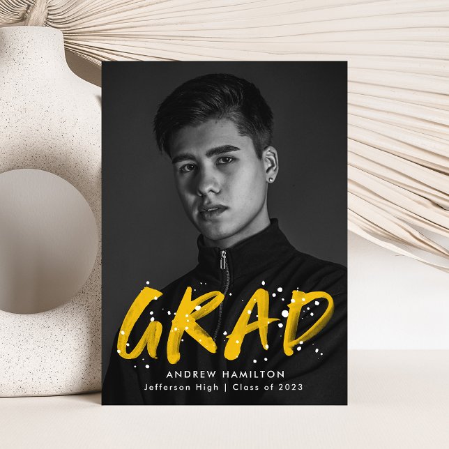 Moderner Gelber Spritzer Foto Abschluss Ankündigung (Von Creator hochgeladen)