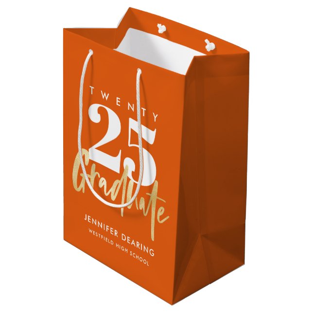 Moderner Goldkalligrafie-Orange-Abschluss Mittlere Geschenktüte (Rückseite Schrägansicht)