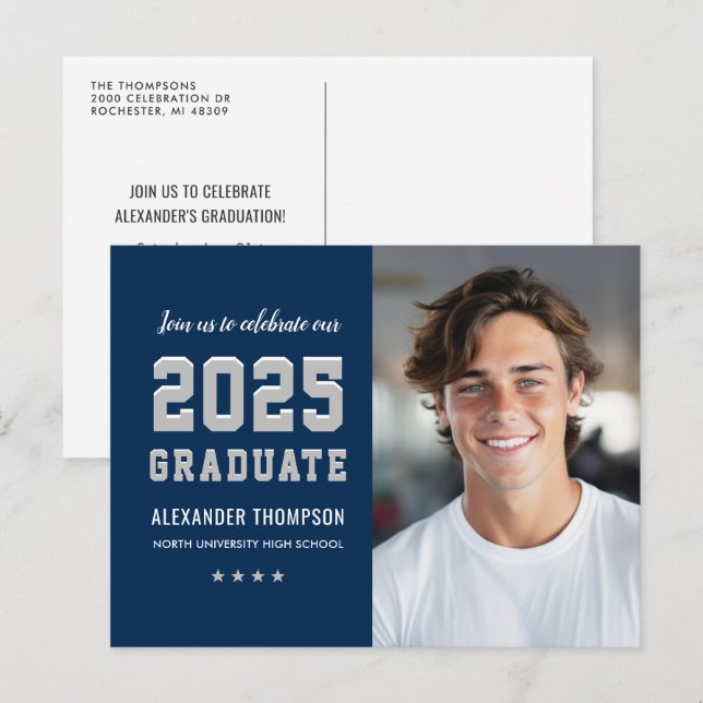 Moderner Graduate Navy Gray Foto Abschluss 2023 Einladungspostkarte (Vorne/Hinten)