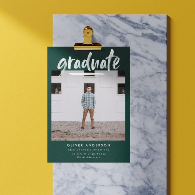 Moderner grüner Foto mit stilvollem Abschluss Einladung (Von Creator hochgeladen)