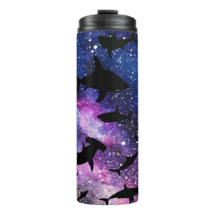 Moderner Hai-Kiefer unter der Meergalaxie Thermosbecher