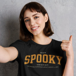 Moderner Halloween Spooky Dentist Est. Datum Tri-Blend Shirt