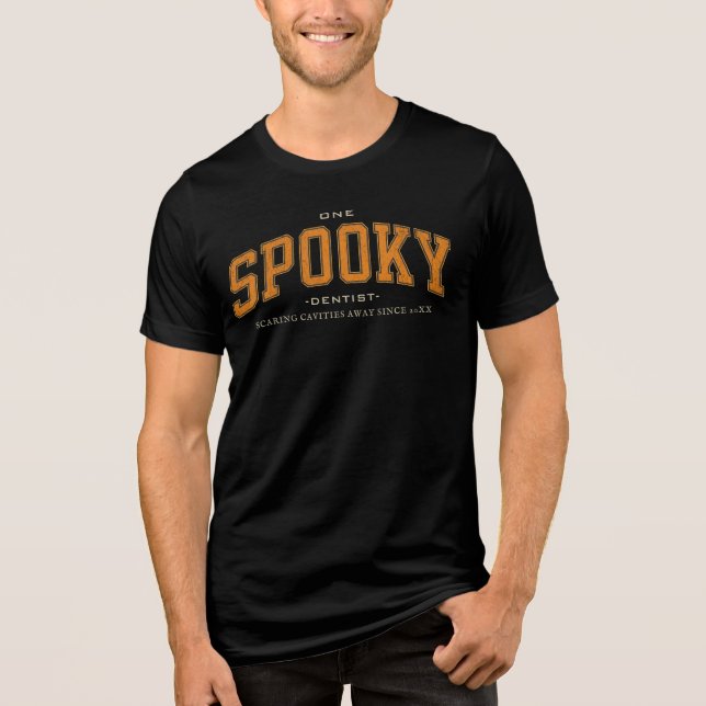 Moderner Halloween Spooky Dentist Est. Datum Tri-Blend Shirt (Vorderseite)