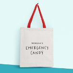 Moderner Individuelle Name Niedliche Notkerze Tragetasche<br><div class="desc">Diese trendige Tasche ist perfekt für jeden Süßigkeiten Liebhaber, der will, seine süßen Leckereien nah zur Hand behalten. Mit spielerischer und moderner Typografie, die "NOTFALLKANDY" in fett gedruckten handgeschriebenen Briefen ausdrückt, wird diese Tasche sicher das Auge eines jeden erfassen, der sie sieht. Was diese Tote-Tasche wirklich einzigartig macht, ist die...</div>