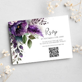 Moderner Lila QR-Code Elegante Blumenhochzeit RSVP Karte