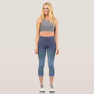 Moderner marineblauer Farbverlauf Wasserfarben Gal Capri Leggings