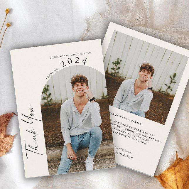 Moderner Minimal 2 Foto Beige Abschluss Dankeskarte (Von Creator hochgeladen)