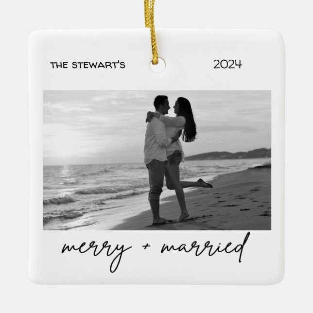 Moderner Minimal Elegantes Foto Merry & Verheirate Keramikornament (Vorderseite)