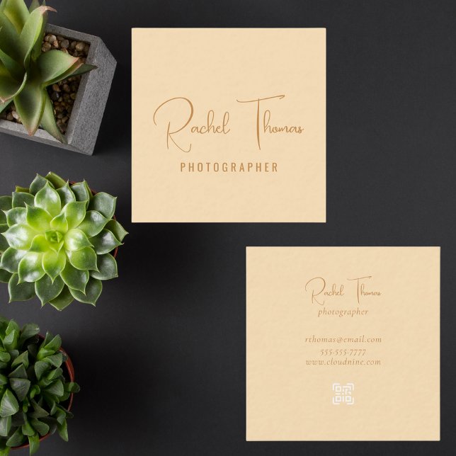 Moderner Minimaler QR-Code Beruflich Quadratische Visitenkarte (Von Creator hochgeladen)