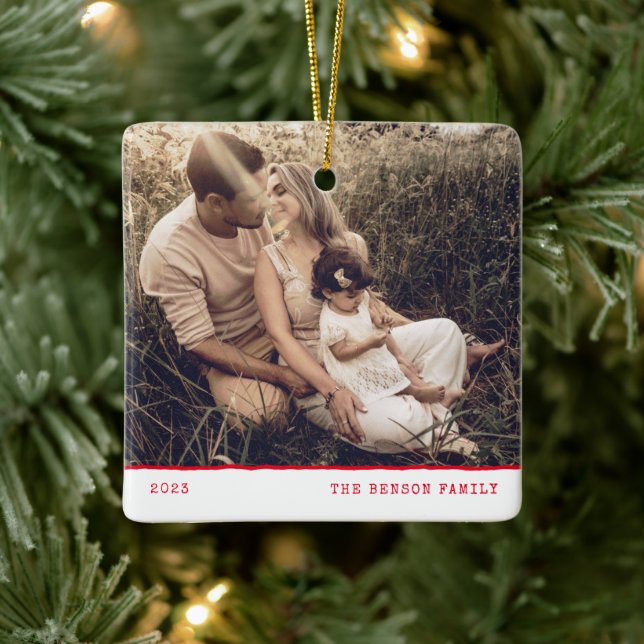 Moderner Minimaler Typ Bright Red Holiday Keramikornament (Baum)