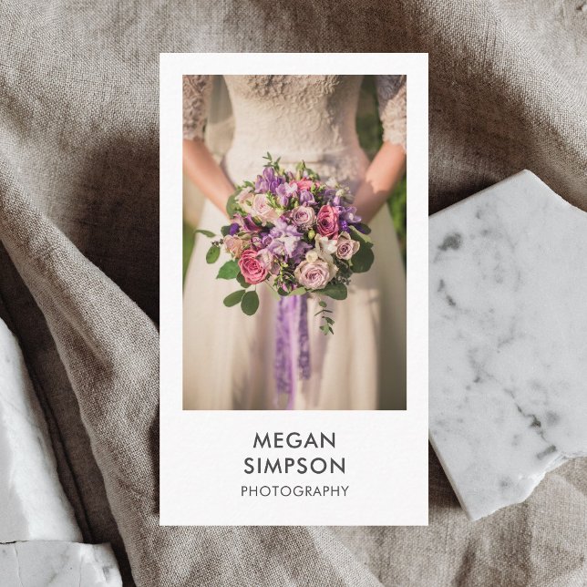 Moderner Minimalistischer Fotograf Visitenkarte (Von Creator hochgeladen)