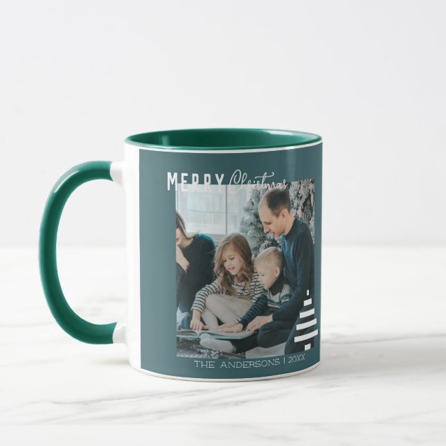Moderner Minimalistischer froher Weihnachten Grüne Tasse (Links)