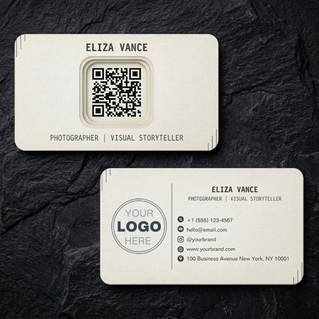 Moderner Minimalistischer QR-Code-Fotograf Visitenkarte (Modern QR Code Business Card for Photographers | Link Your Portfolio Instantly)