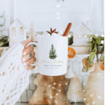 Moderner Minimalistischer Weihnachtsbaum Frohe Wei Kaffeetasse<br><div class="desc">Das ist ein modernes minimalistisches Geschenk-Tag-Template mit einem schönen immergrünen Aquarell und einem eleganten Kalligraphie-Schriftart . Die Farbe des Weihnachtsbaumes ist nicht bearbeitbar, und der Wortlaut im Schriftart der Goldkalligraphie ist nicht editierbar (aber die Farbe kann geändert werden!) // Für passende Artikel, besuchen Sie bitte die "ARDEN" Kollektion im Geschäft...</div>