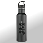 Moderner Name und Monogramm | Grau und Schwarz Edelstahlflasche<br><div class="desc">Individuelle Name lag über Monogramm.</div>