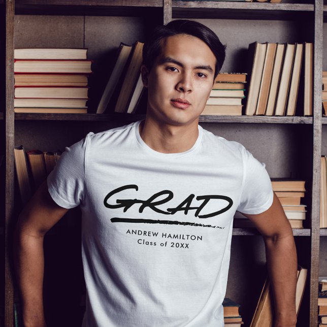 Moderner Personalisierter Abschluss Dashed Grad T-Shirt (Von Creator hochgeladen)