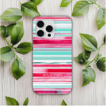 Moderner Personalisierter Cyan Magenta-Name Case-Mate iPhone Hülle<br><div class="desc">Moderne Preppy Cyan Magenta Watercolor Stripe Muster Personalisiert Name iPhone 15 Pro Max Hüllen bietet Ihren personalisierten Namen, Monogramm oder Initalien in einer einfachen Skripttypografie auf einem modernen cyan und mageneta Wasserfarbe Streifen Hintergrund. Perfektes Geschenk für sie zum Geburtstag, Mutter zum Muttertag, Schwester oder Bestie für Weihnachten und Feiertage. Entworfen...</div>