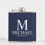 Moderner Personalisierter Navy-Blue-Trauzeuge Flachmann<br><div class="desc">Moderne Navy Personalisierter Trauzeuge Geschenke mit personalisiertem Monogramm, Trauzeuge Name und Titel im klassischen Serif Schriftart Stil. Auch perfekt für Trauzeuge, Vater der Braut und mehr.</div>