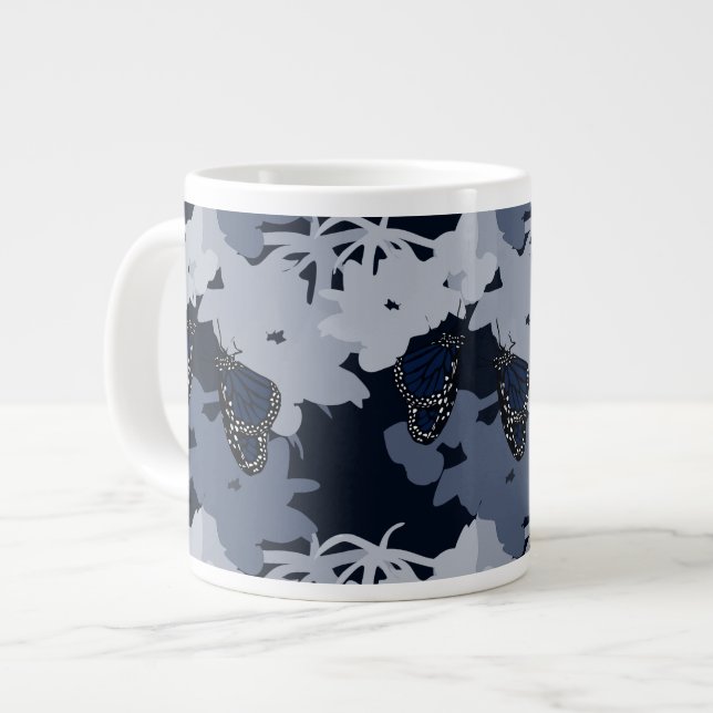 Moderner Purpur Schmetterling & Bluete Jumbo-Tasse (Vorderseite Links)