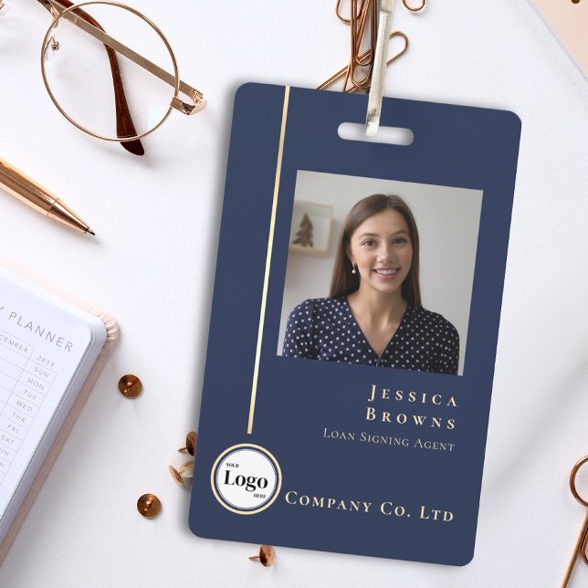 Moderner QR-Code für Berufliches Navy-Gold-Foto Ausweis (Von Creator hochgeladen)